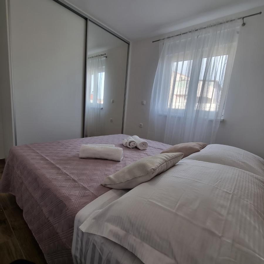 Apartments Happiness Trogir Eksteriør billede
