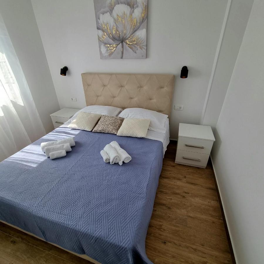 Apartments Happiness Trogir Eksteriør billede